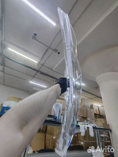 Стекло фары Mazda 3 BL 2008-2013