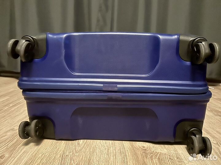 Чемодан American Tourister L