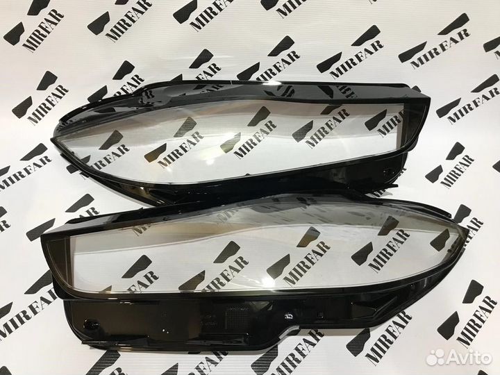 Правое стекло фары Jaguar XE 2015-2019