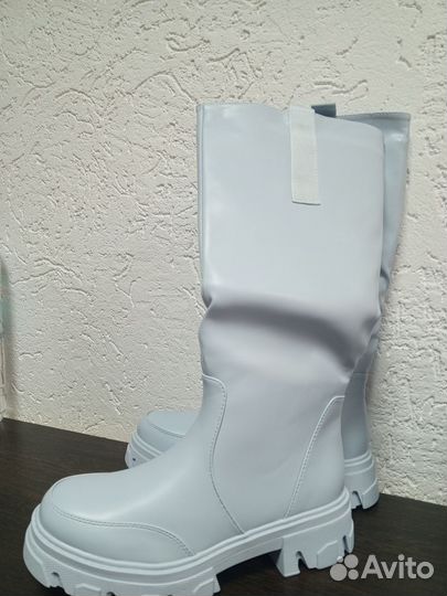 Продам ботинки зимние