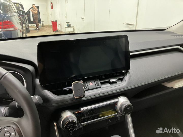 Головное устройство TS10 для RAV4 XA50 2019+