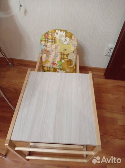 Продам деревянный стул для кормления