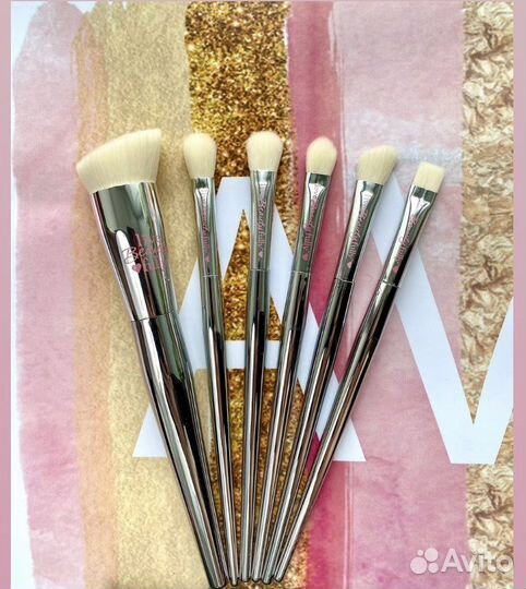 Кисти для макияжа разные