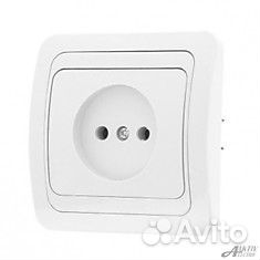 Розетка одинарная белая 2022