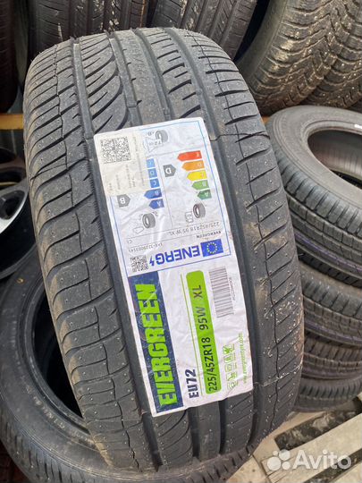 Evergreen EU72 225/45 R18