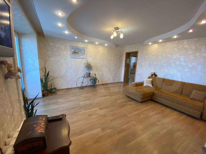 4-к. квартира, 98 м², 3/5 эт.