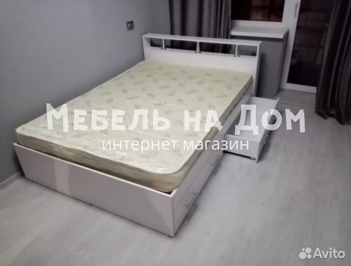 Кровать полуторка