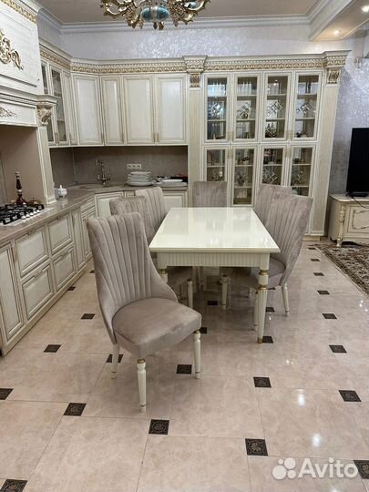Стол и стулья от производителя. В наличии