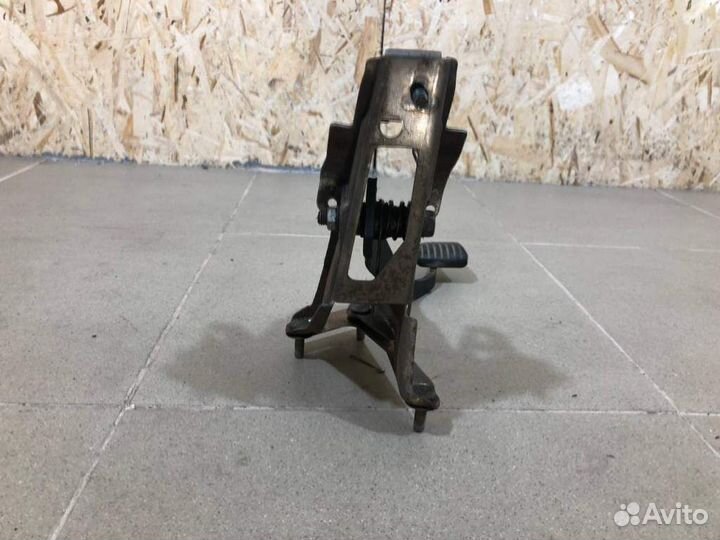 Педаль тормоза заз Chance 2009-2014