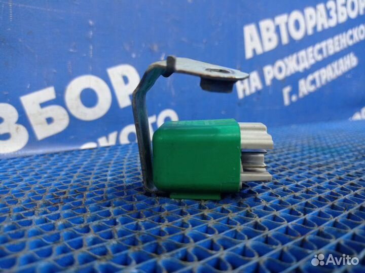 Реле Toyota Sprinter седан 5A-FE 1992