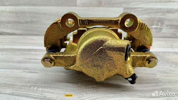 Суппорт передний левый Chery Bonus/Very