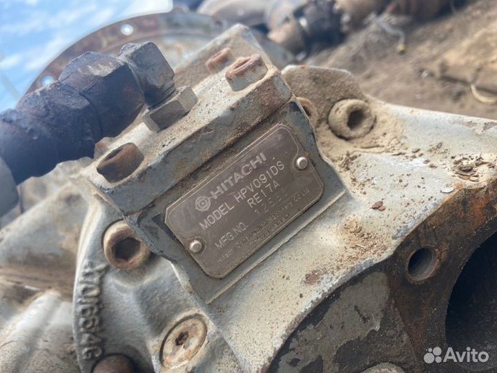 Гидравлический насос. Hitachi Ex100Wd-2 экскаватор