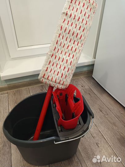 Швабра с ведром и отжимом vileda