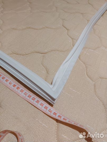 Уплотнительная резинка для двери холодильника