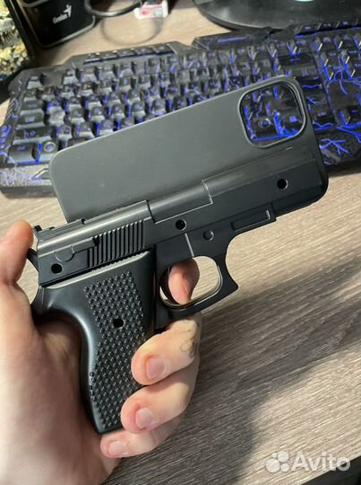 Чехол iPhone 12 mini пистолет