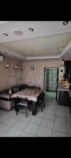 2-к. квартира, 64 м², 2/9 эт.