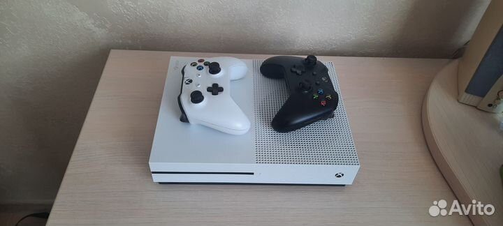 Xbox one s 500 gb с играми