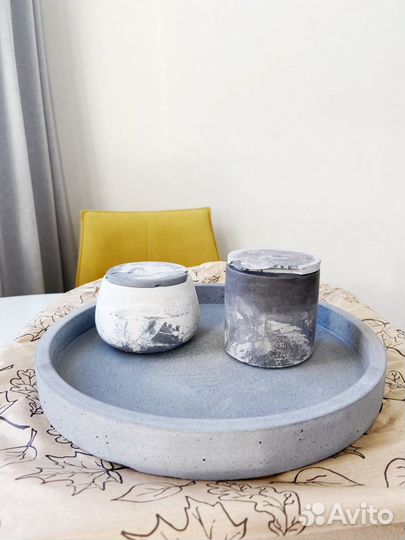 Поднос и 2 вазы из бетона