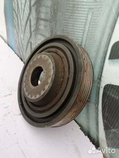 Шкив кoленвалa Форд фокус 1
