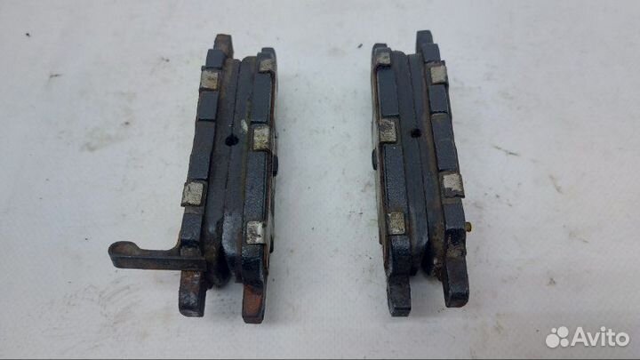 Тормозные колодки заднее Infiniti G35 V36 3.5 2007