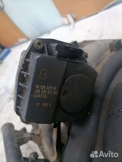 Дроссельная заслонка Peugeot 407 1.7