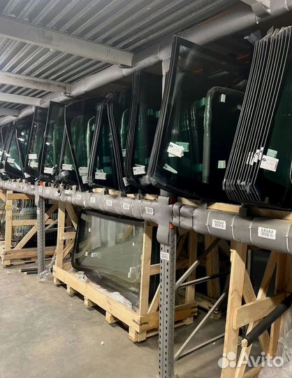 Лобовое стекло range rover evoque (L551) 5D SUV дд