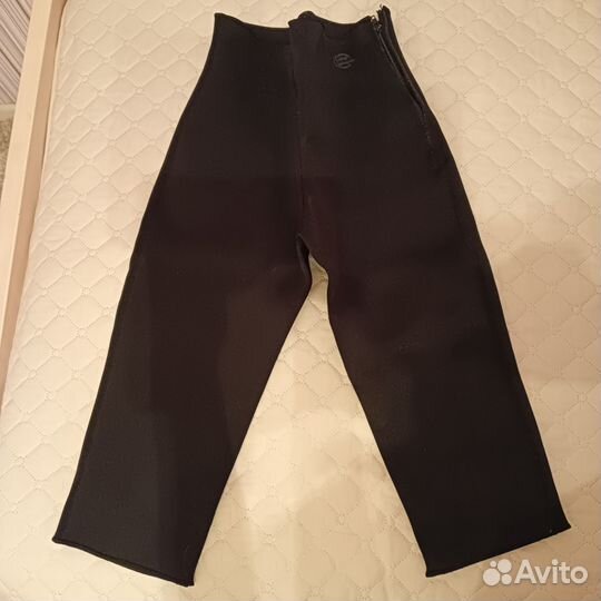 Брюки капри