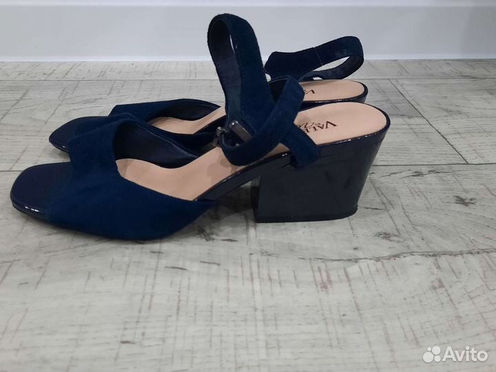 Босоножки женские 36 натуральная замша