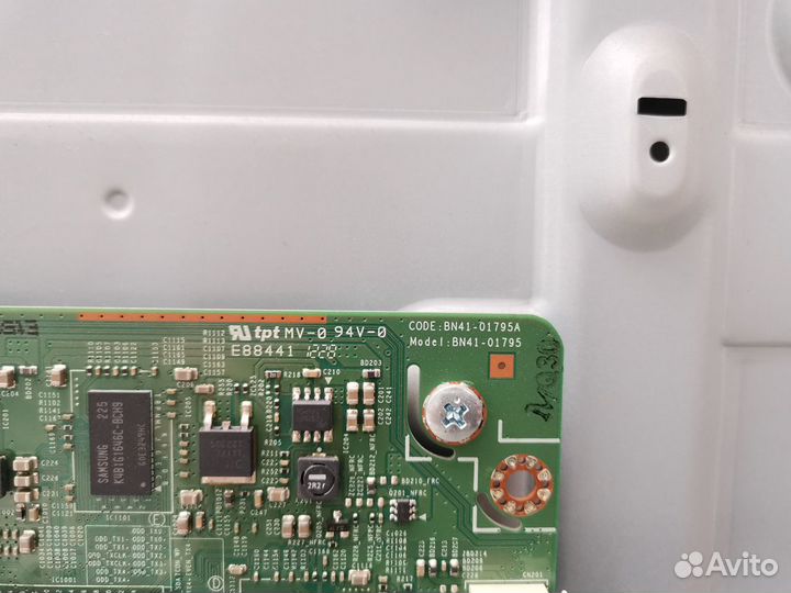 Телевизор Samsung UE32EH5007 (Разбор)(По запчастя)