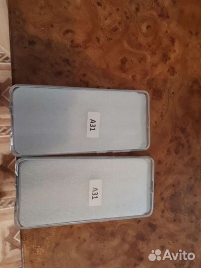 Продам чехол на самсунг а31