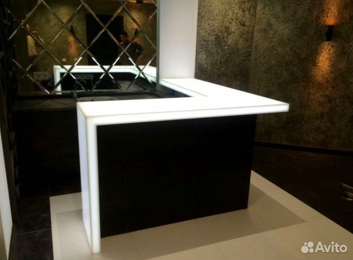 Ресепшн для офиса из искусственного камня