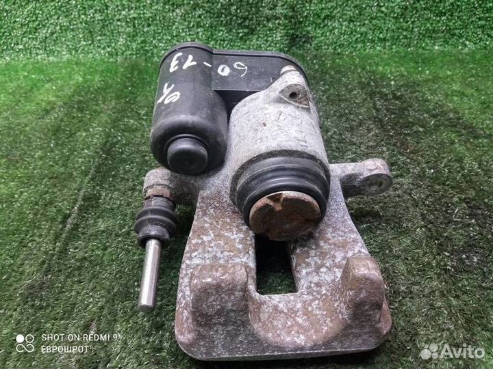 Суппорт задний левый Volkswagen Passat (B6) (2005