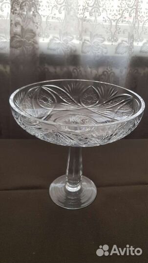 Большая хрустальная ваза на ножке СССР