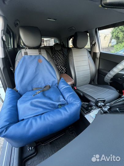 Автокресло для собак