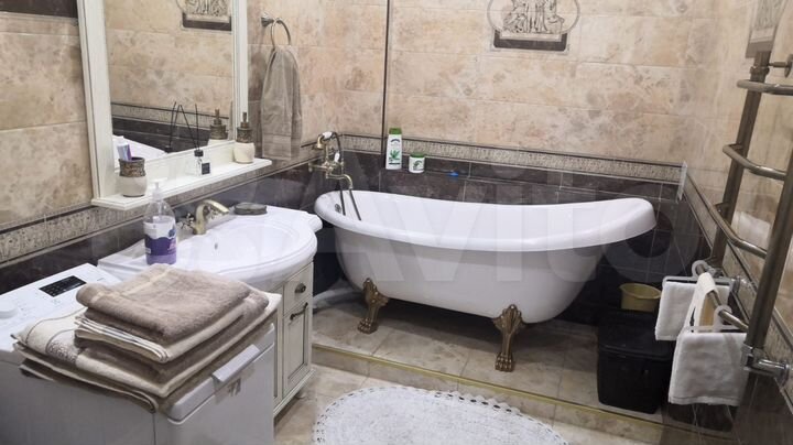 3-к. квартира, 130 м², 6/6 эт.