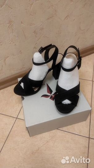 Босоножки женские 38 размер