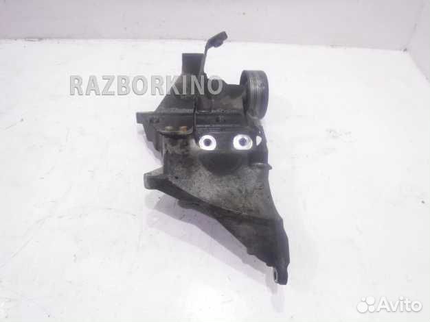 Кронштейн генератора