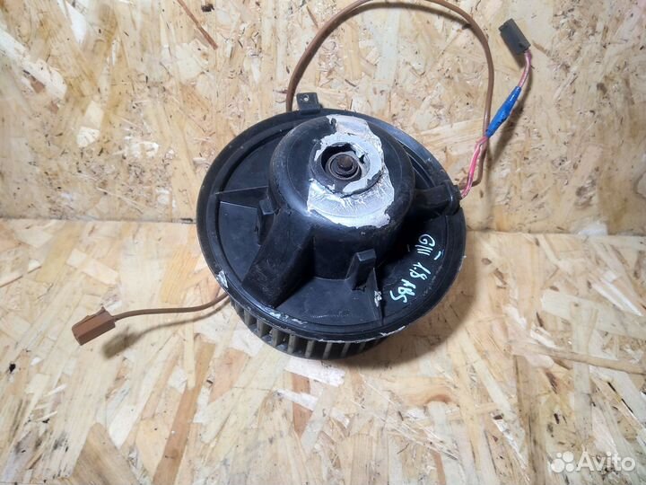 Моторчик печки Vento Golf 3 Passat b3