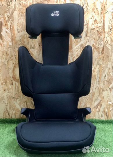 Автокресло Britax Romer Kidfix M i-size