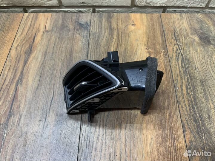 Infiniti Q50 (V37) Дефлектор воздушный левый