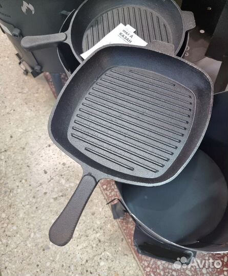 Чугунная сковорода гриль, (с прессом)