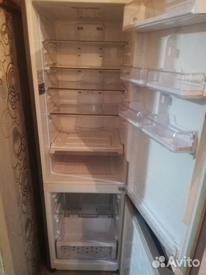 Холодильник samsung