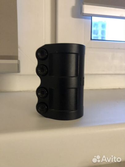 Зажим hipe для трюкового самоката