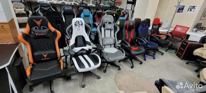 Игровое компьютерное кресло