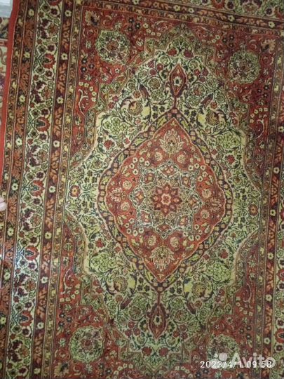 Ковер шерстяной