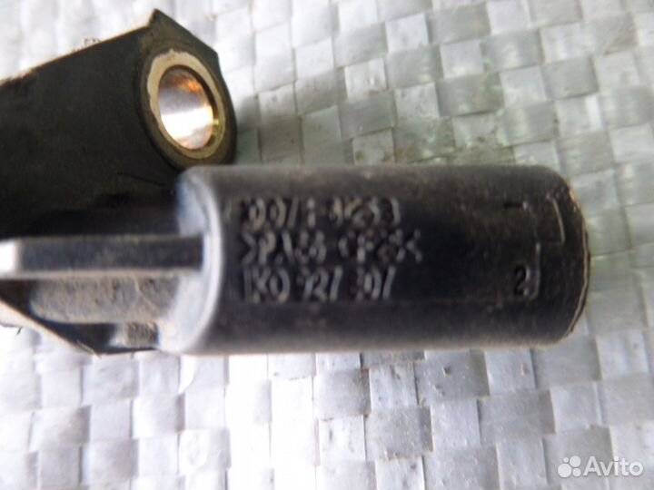 Датчик ABS задний левый Skoda VW