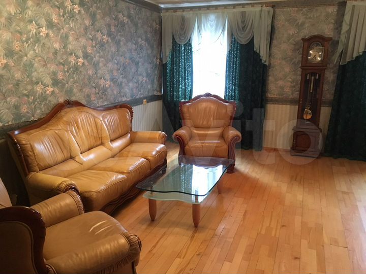 4-к. квартира, 117 м², 2/8 эт.