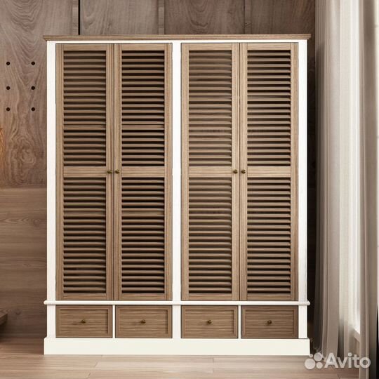 Двери жалюзи из натурального дерева