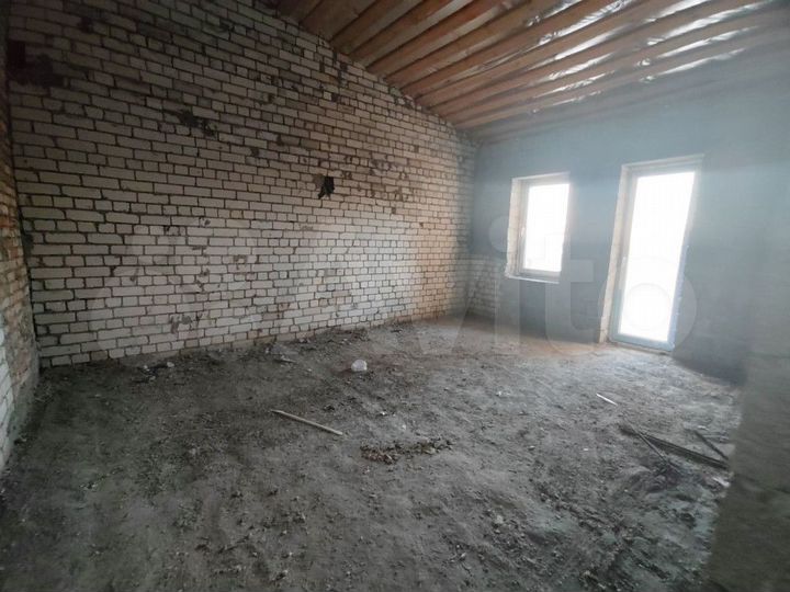 3-к. квартира, 175 м², 3/3 эт.