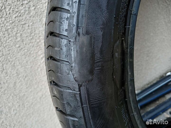 Continental ContiPremiumContact 2 215/55 R17 94V